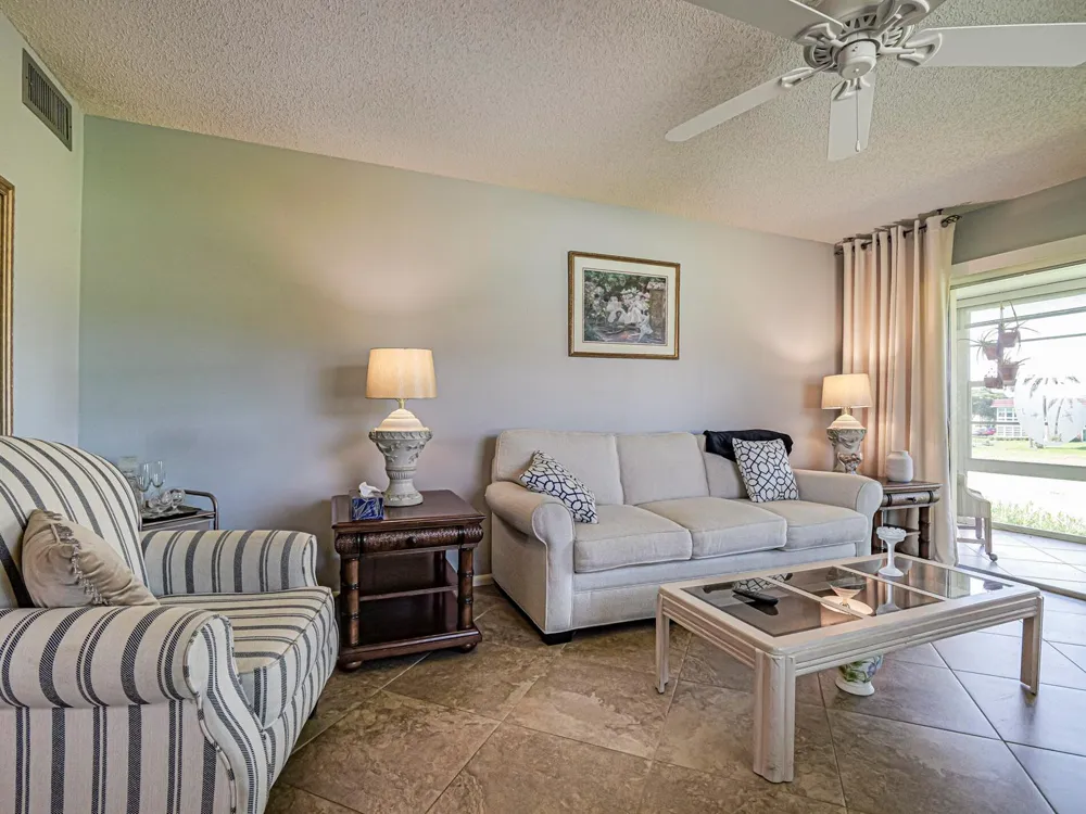 106 Spring Lake Court #201 Vero Beach, FL 32962
