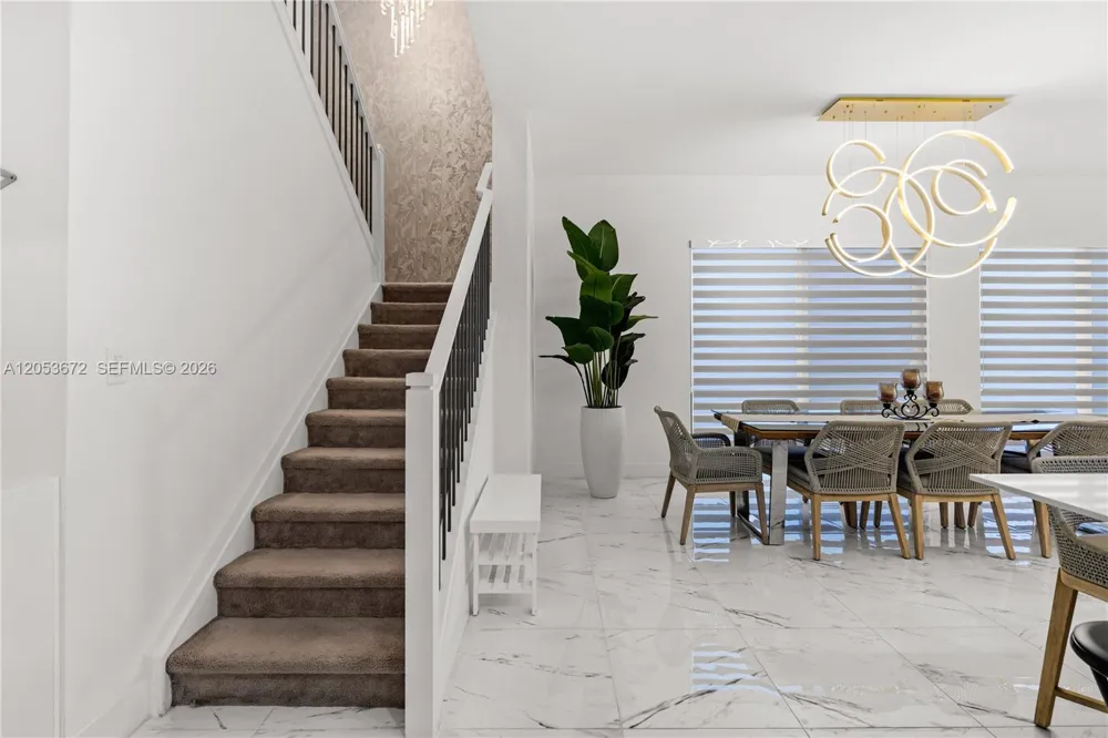 4374 NW 81st Ave Doral, FL 33166