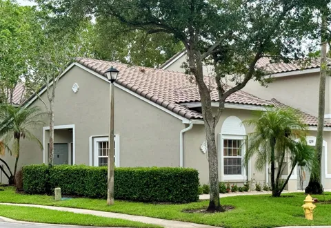 13219 NW 7TH Manor