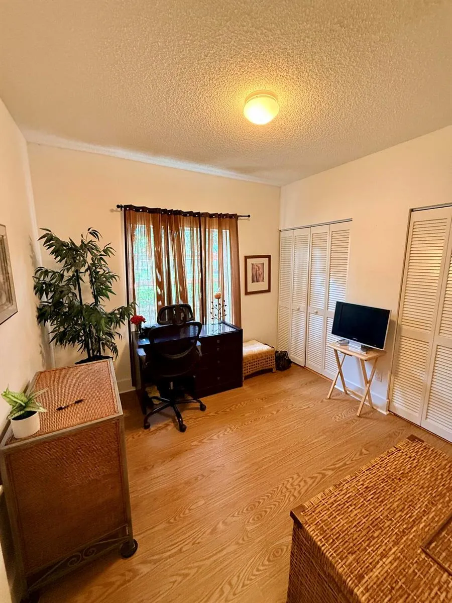 13219 NW 7TH Manor Plantation, FL 33325