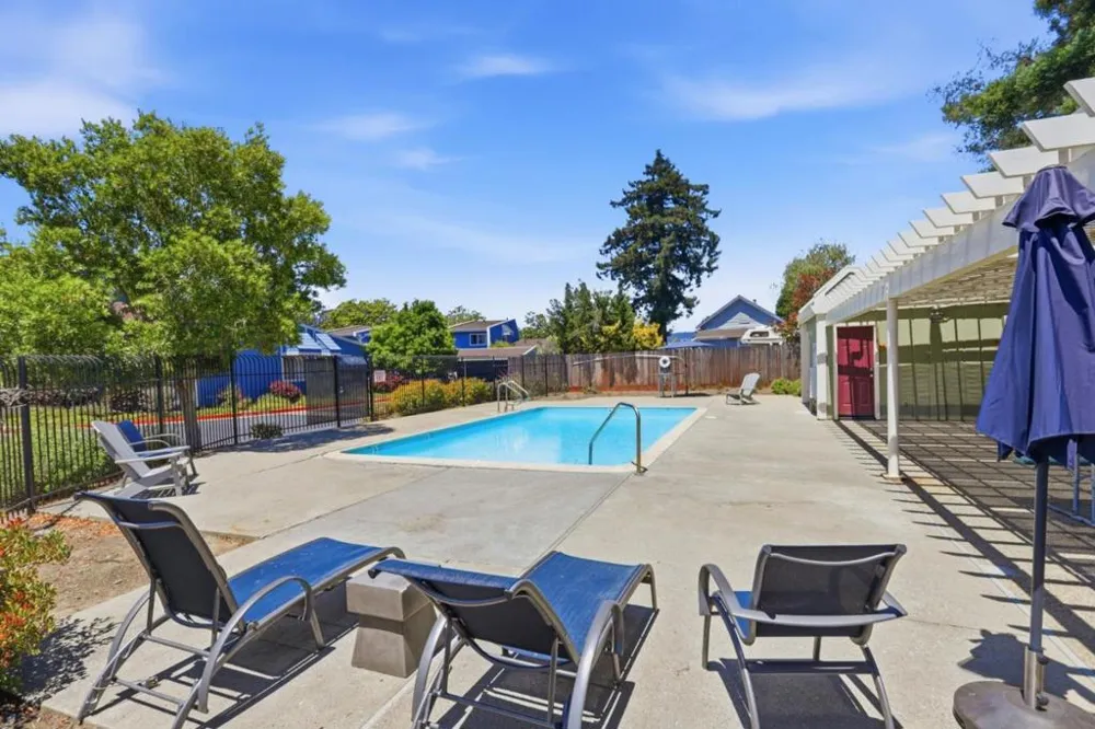 163 Harbor Oaks Circle Santa Cruz, CA 95062