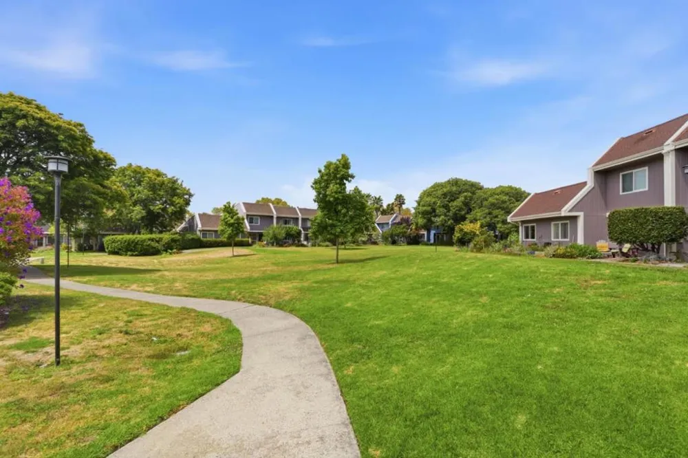 163 Harbor Oaks Circle Santa Cruz, CA 95062