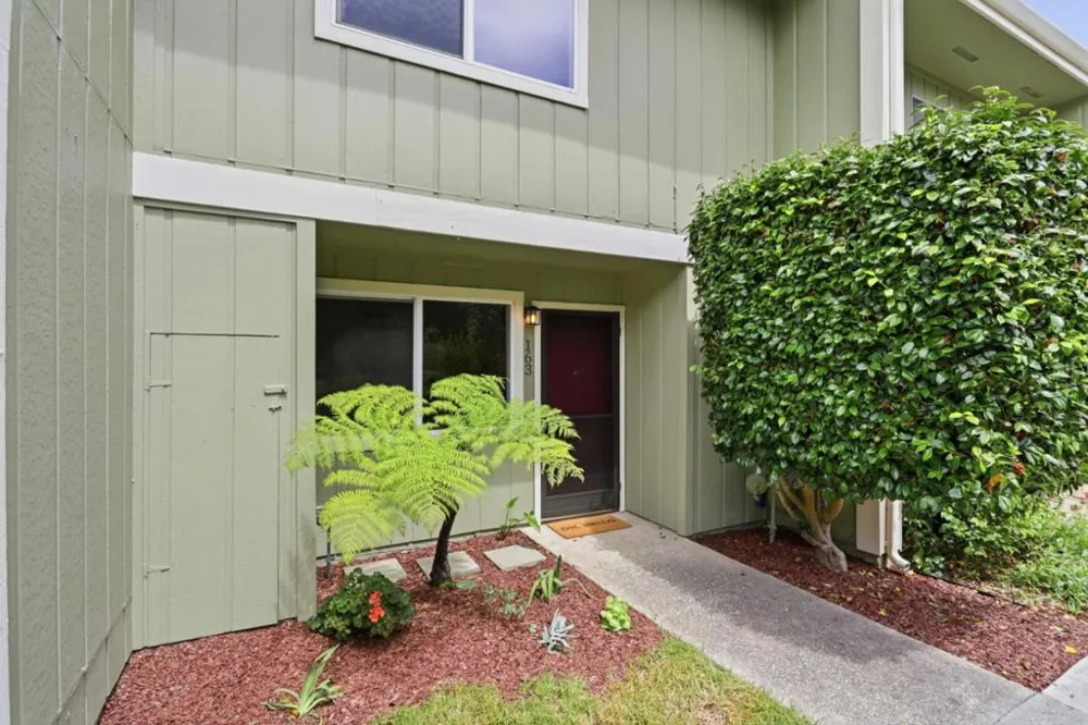 163 Harbor Oaks Circle Santa Cruz, CA 95062