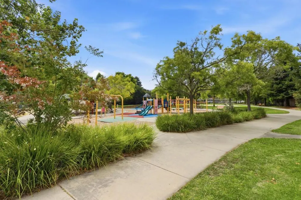 163 Harbor Oaks Circle Santa Cruz, CA 95062