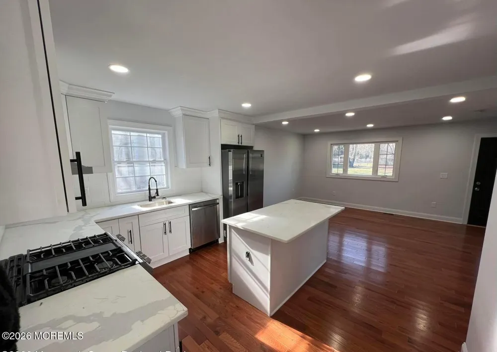 15 William Street Tinton Falls, NJ 07724