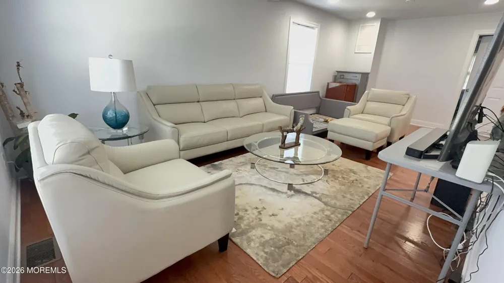 15 William Street Tinton Falls, NJ 07724