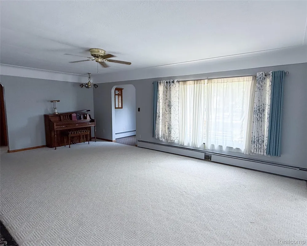 1460 Monroe Street Carleton Village, MI 48117