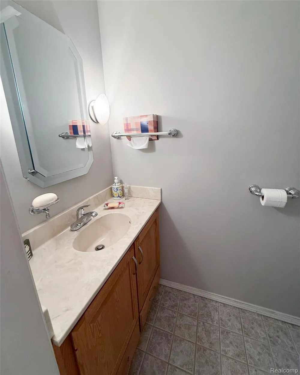 1460 Monroe Street Carleton Village, MI 48117