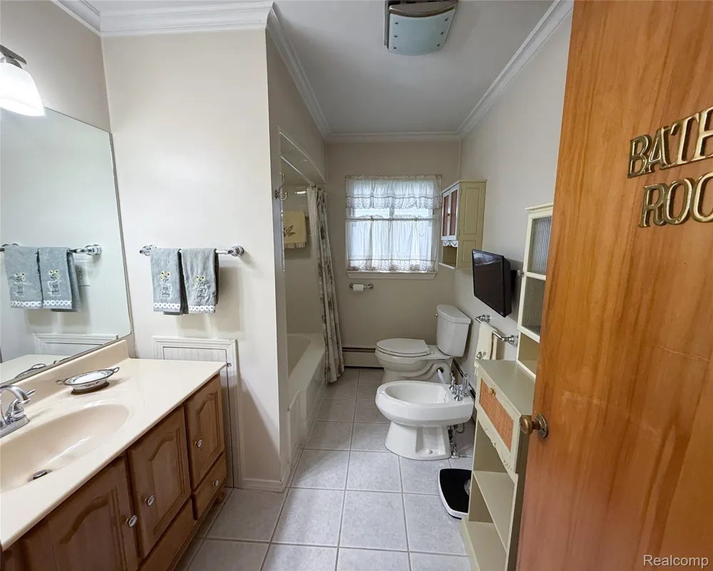 1460 Monroe Street Carleton Village, MI 48117