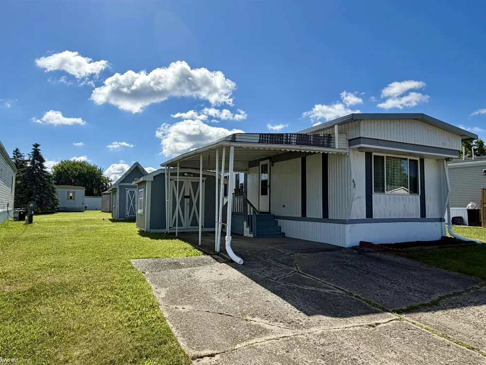 68 Clydesdale Street Mt Morris City, MI 48458