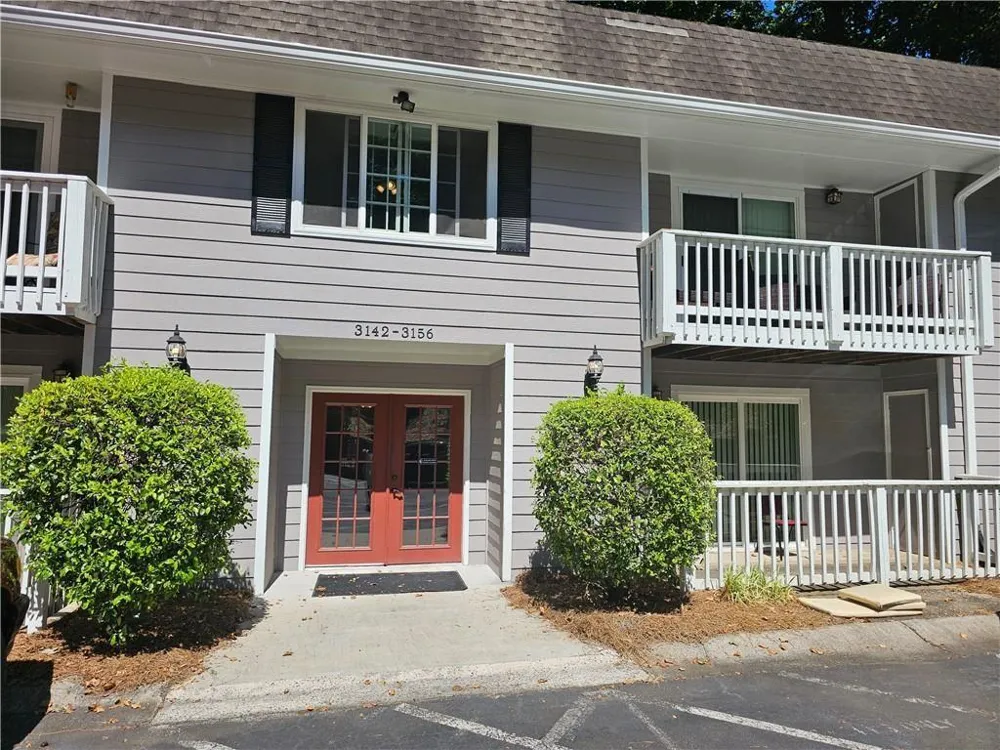 3142 Reeves Street SE Smyrna, GA 30080