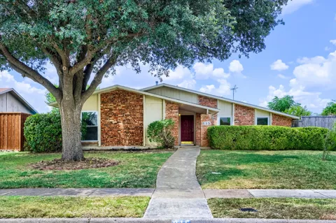 815 Fleming Trail