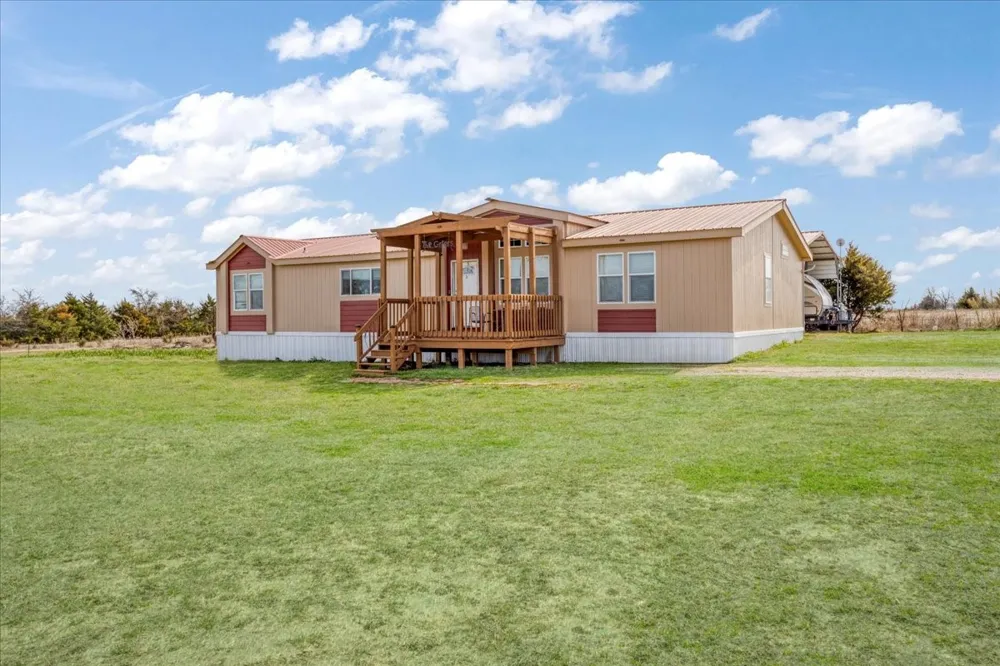 2035 FM-1566 Celeste, TX 75423