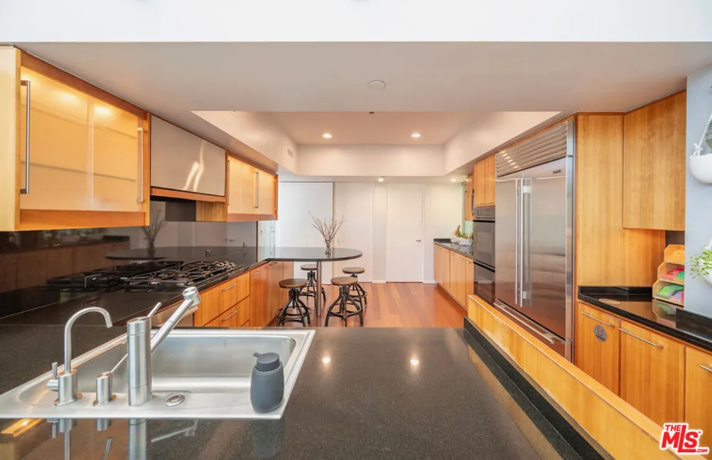 30047 Mulholland Highway Agoura Hills, CA 91301