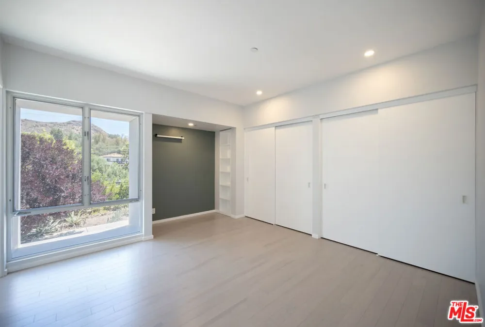30047 Mulholland Highway Agoura Hills, CA 91301
