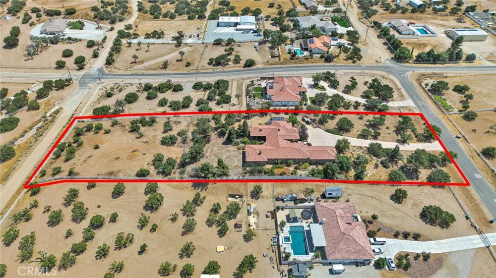 8323 Macron Oak Hills, CA 92344