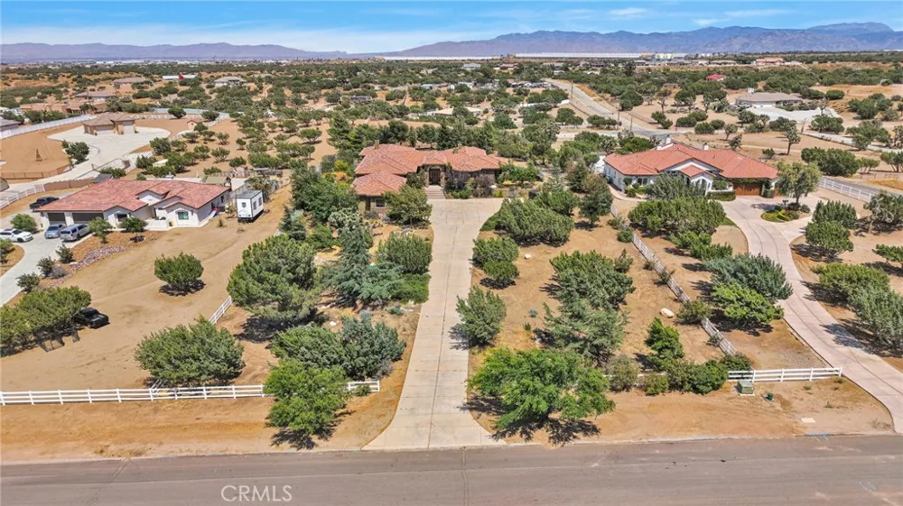 8323 Macron Oak Hills, CA 92344