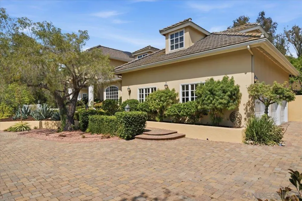 6150 Avenida Alteras Rancho Santa Fe, CA 92067