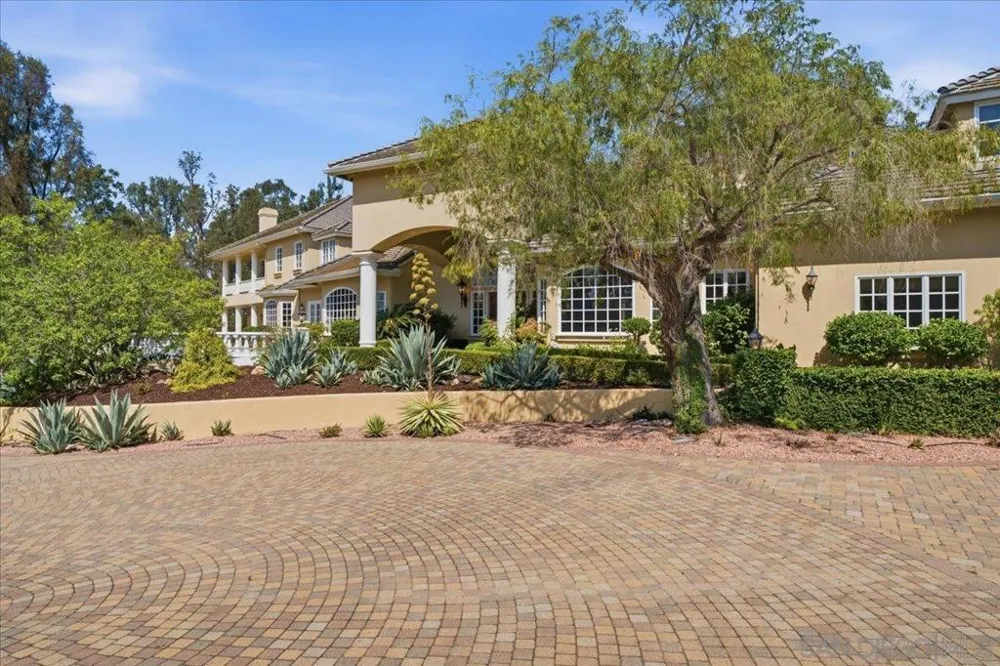6150 Avenida Alteras Rancho Santa Fe, CA 92067