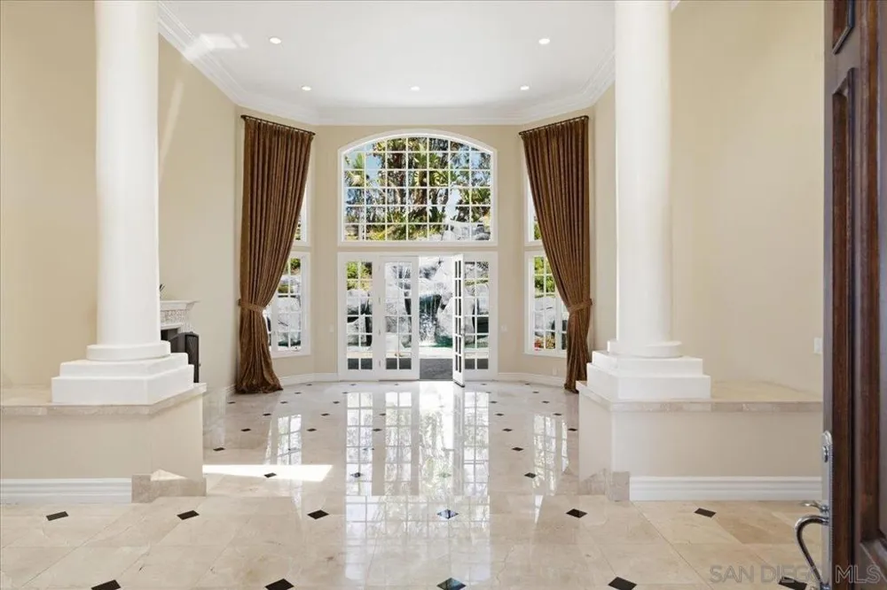 6150 Avenida Alteras Rancho Santa Fe, CA 92067