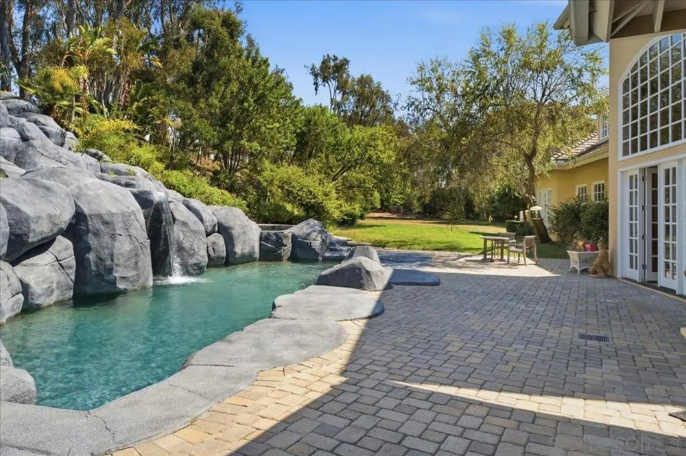 6150 Avenida Alteras Rancho Santa Fe, CA 92067