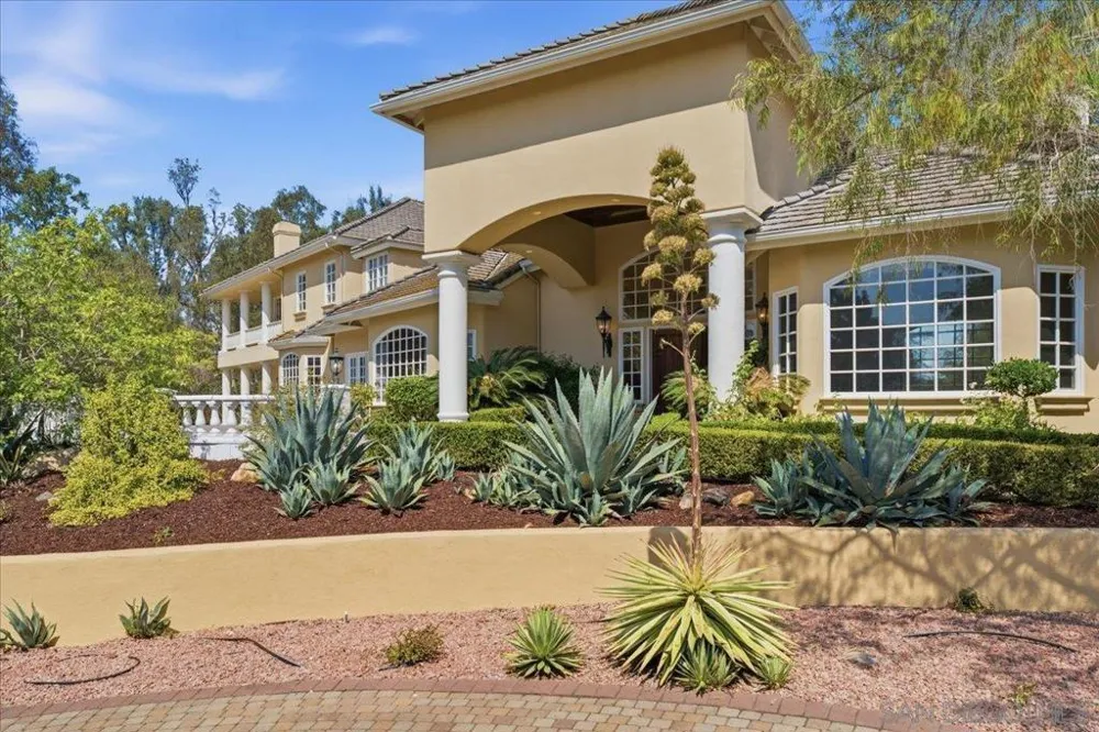 6150 Avenida Alteras Rancho Santa Fe, CA 92067