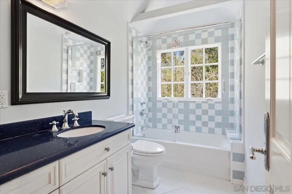 6150 Avenida Alteras Rancho Santa Fe, CA 92067