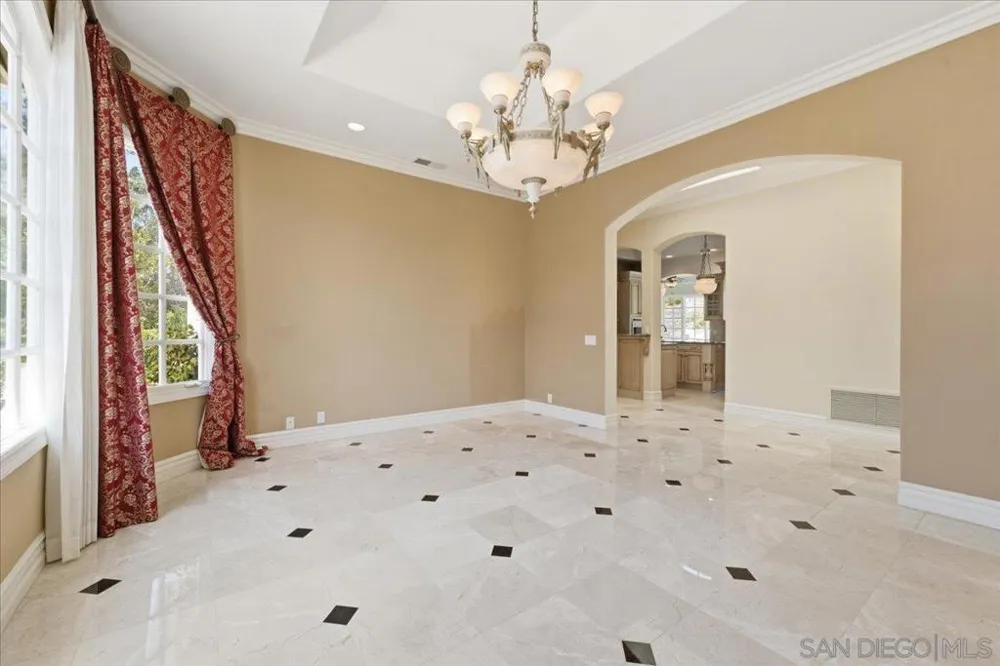 6150 Avenida Alteras Rancho Santa Fe, CA 92067