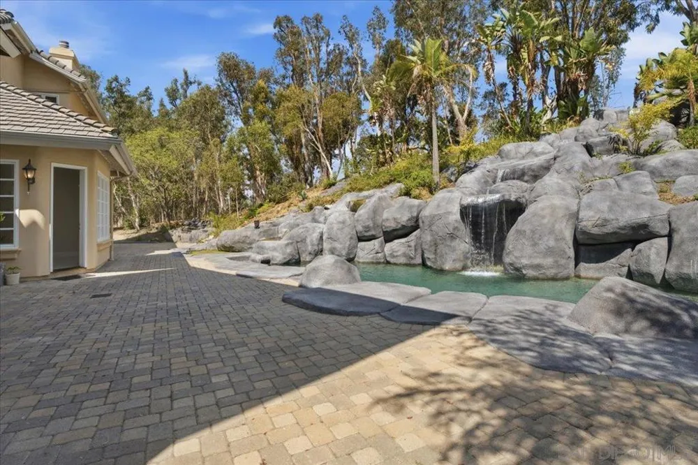 6150 Avenida Alteras Rancho Santa Fe, CA 92067