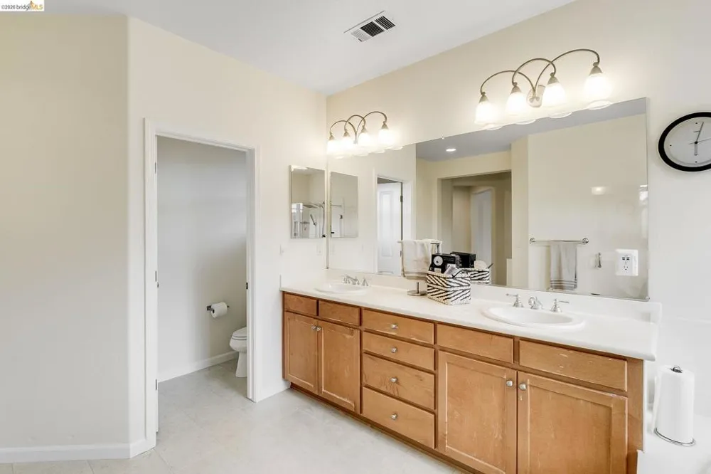 417 McAllister Drive Benicia, CA 94510