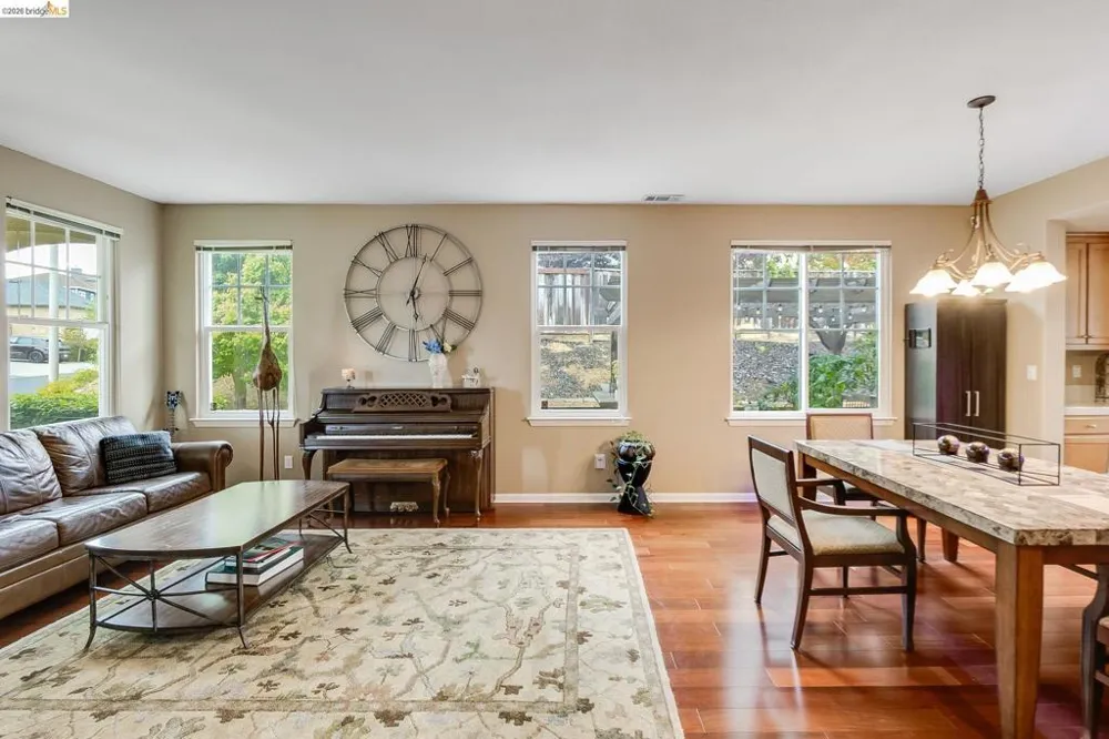 417 McAllister Drive Benicia, CA 94510