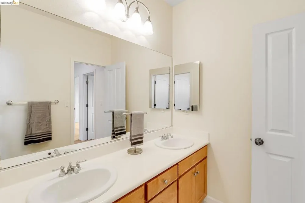417 McAllister Drive Benicia, CA 94510