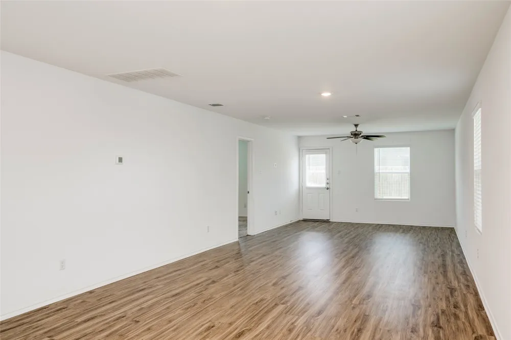 275 Mica Trail Maxwell, TX 78656