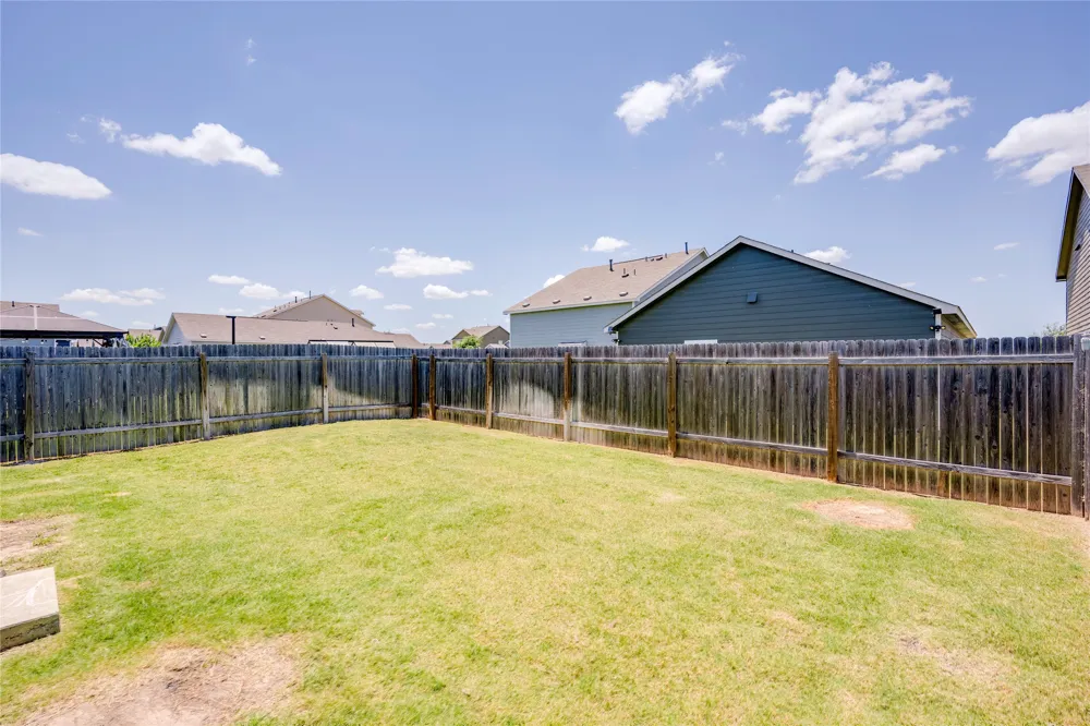 275 Mica Trail Maxwell, TX 78656