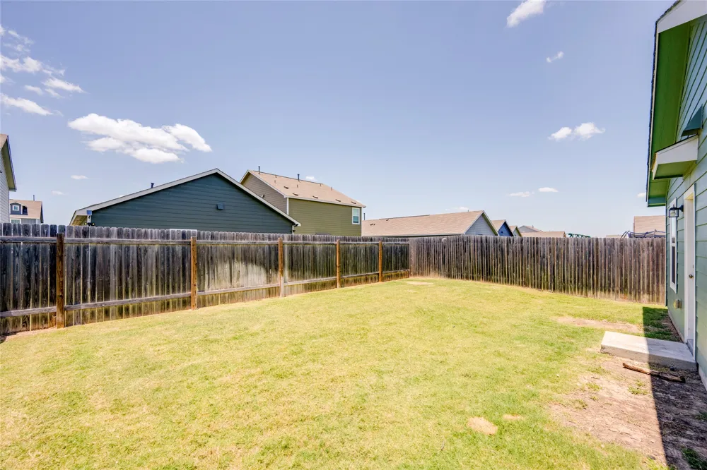 275 Mica Trail Maxwell, TX 78656