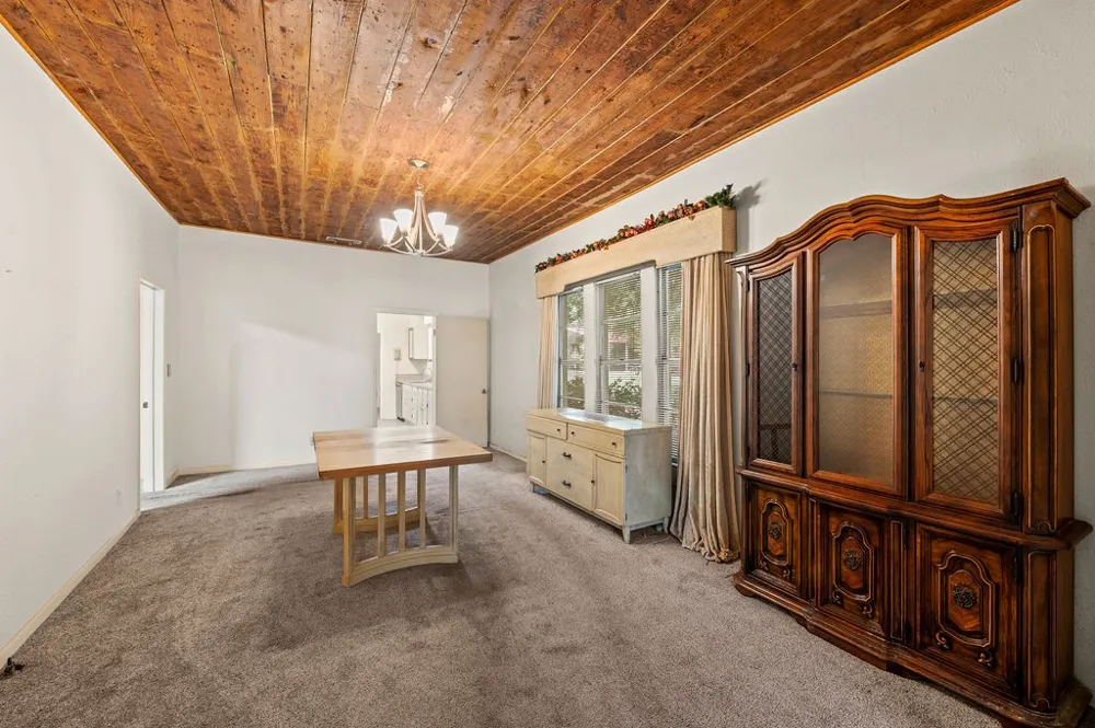 211 S Olive Street Grapeland, TX 75844