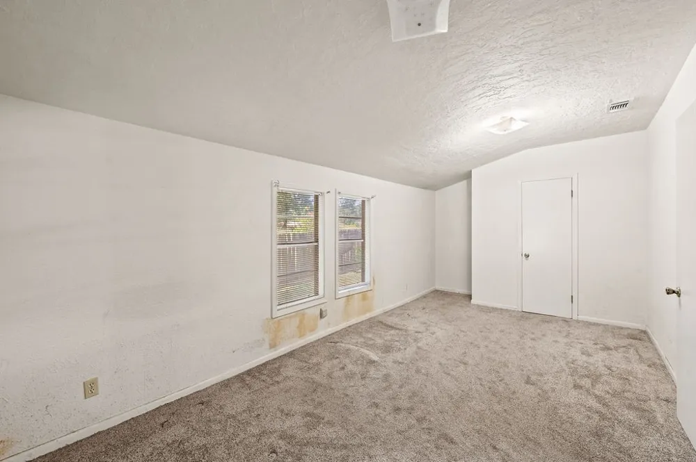 211 S Olive Street Grapeland, TX 75844