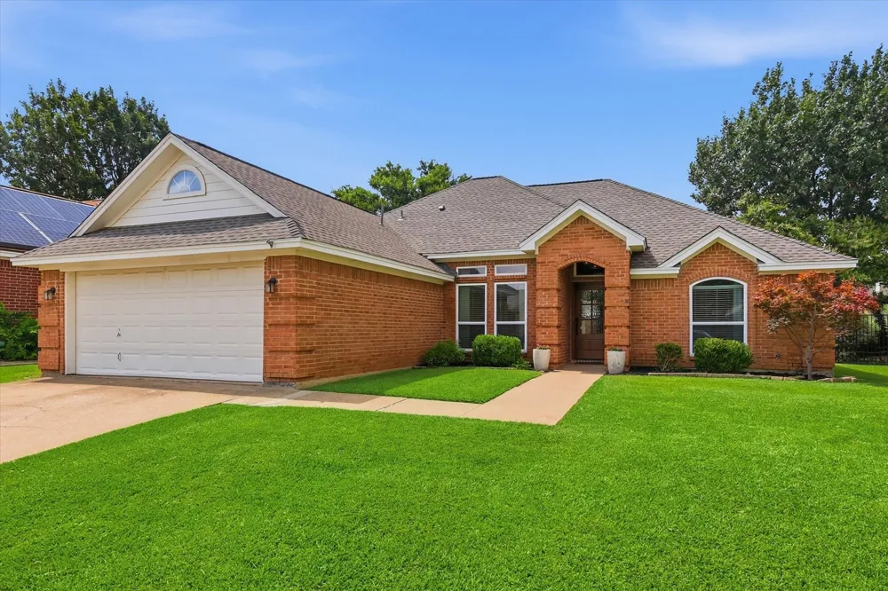 5936 Sundown Drive Watauga, TX 76148