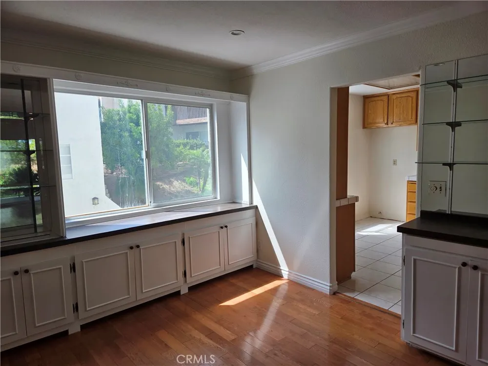 7908 Via Magdalena Burbank, CA 91504