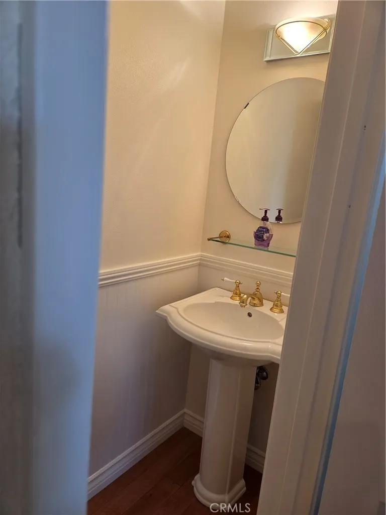 7908 Via Magdalena Burbank, CA 91504