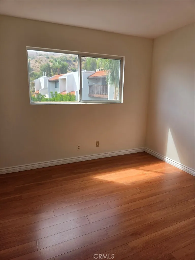 7908 Via Magdalena Burbank, CA 91504
