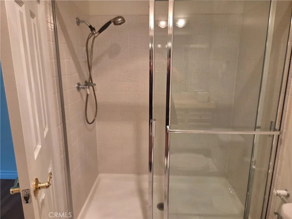 7908 Via Magdalena Burbank, CA 91504