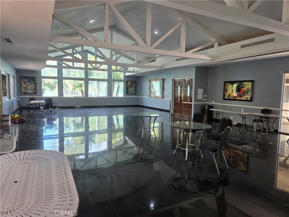 7908 Via Magdalena Burbank, CA 91504
