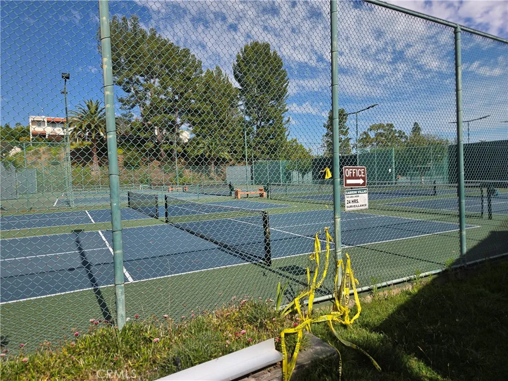7908 Via Magdalena Burbank, CA 91504
