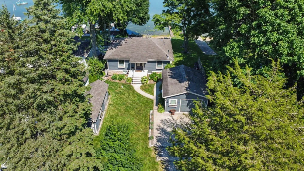 280 Ethyl Drive Brooklyn, MI 49230