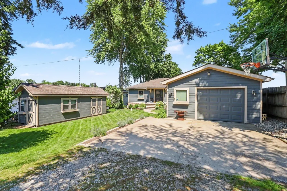 280 Ethyl Drive Brooklyn, MI 49230