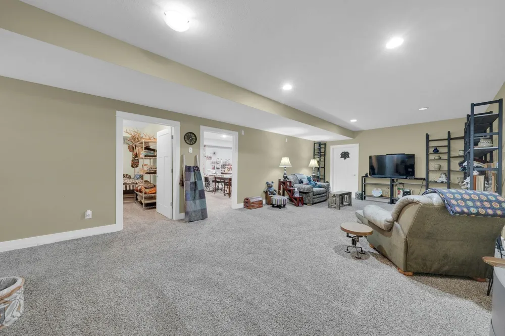 4690 E Houghton Lake Road Aetna Township, MI 49651