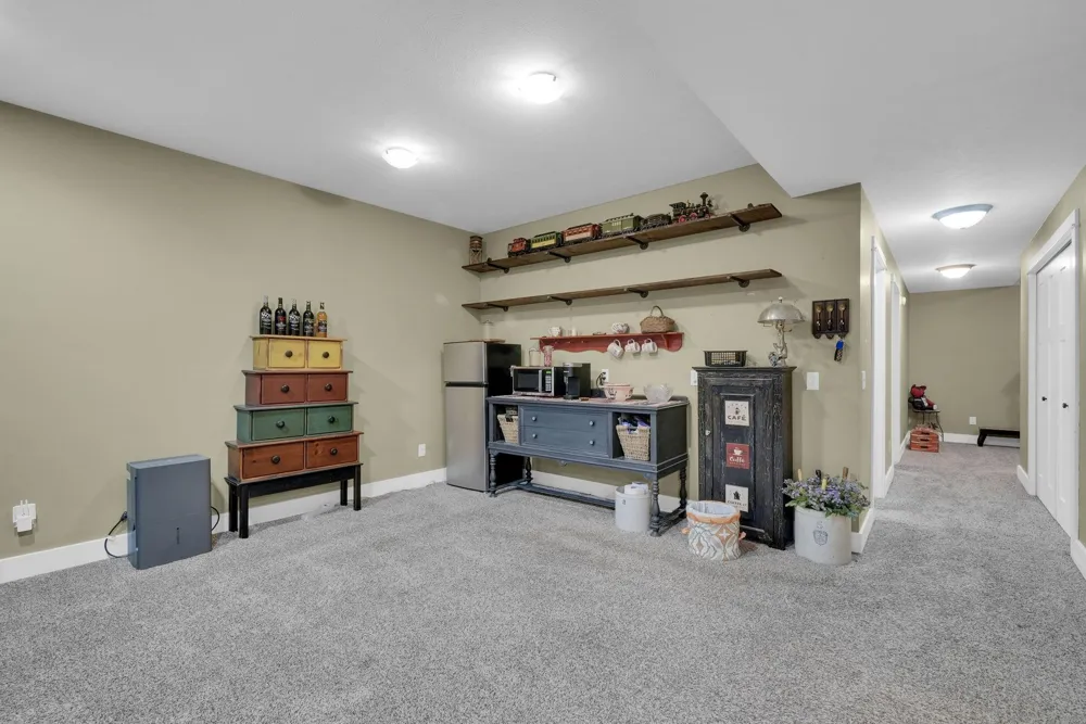 4690 E Houghton Lake Road Aetna Township, MI 49651