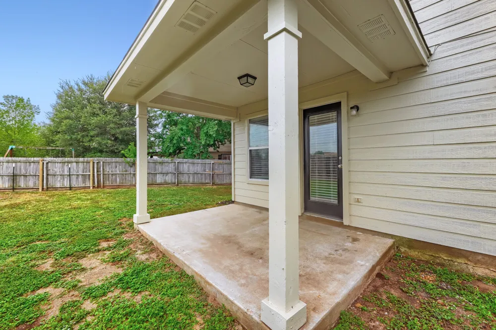 610 Carole Cove Bastrop, TX 78602
