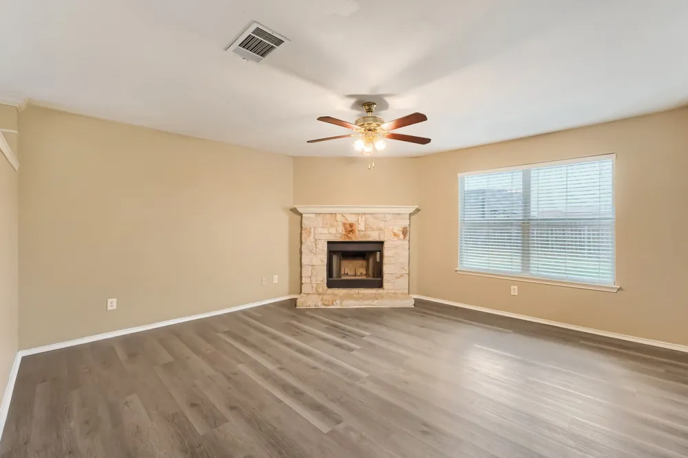 610 Carole Cove Bastrop, TX 78602